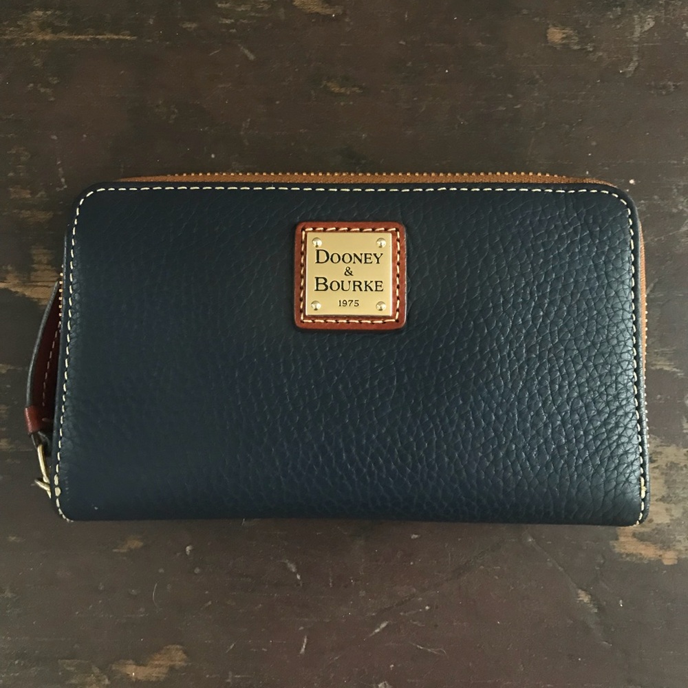 Dooney & Bourke Zip Wallet